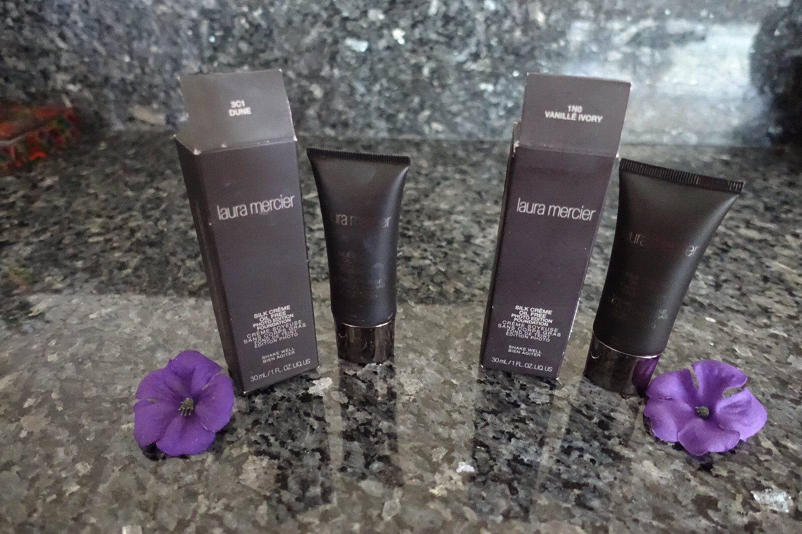 base silk crème oil free photo edition foundation