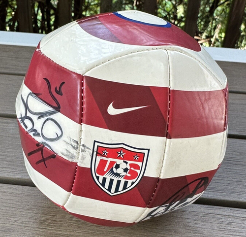 Nike USA Soccer Waldo Mini Ball 2012 Signed Rapinoe Cox Leroux OReilly No COA 6" - Picture 9 of 12