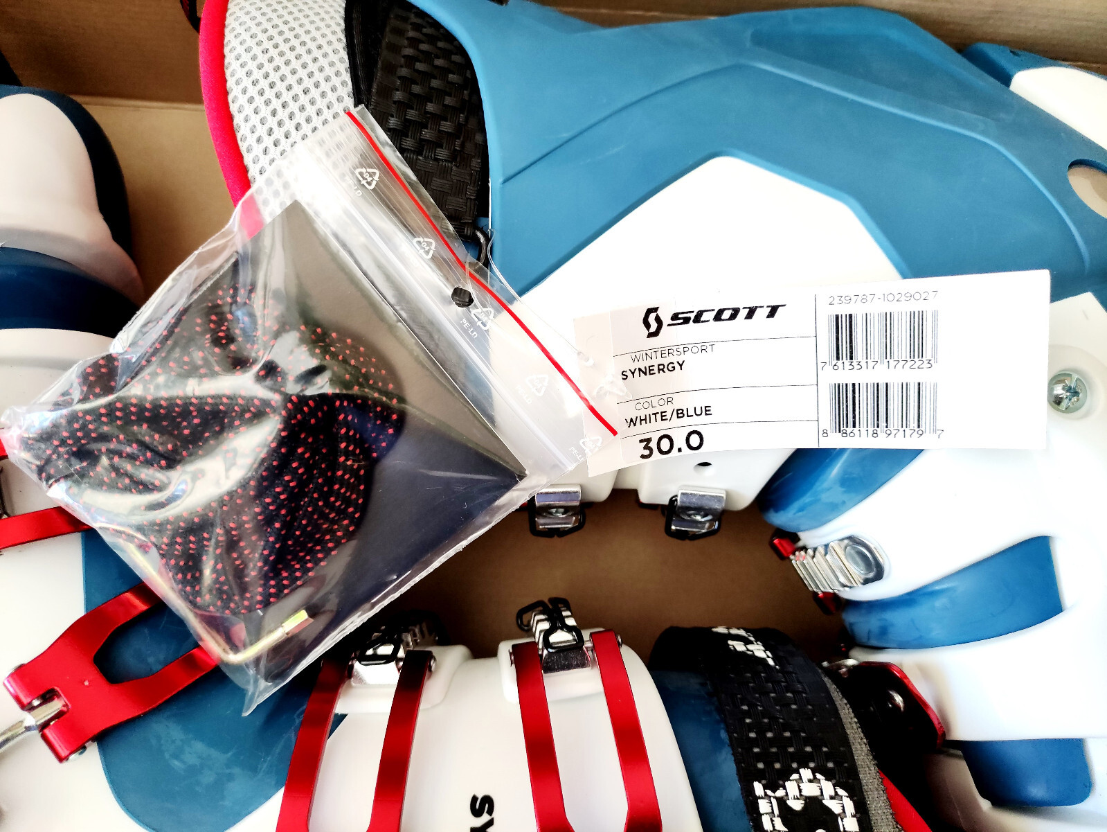 NEW in BOX Scott Synergy 75 mm Telemark Boots 30.0 White/Blue eBay