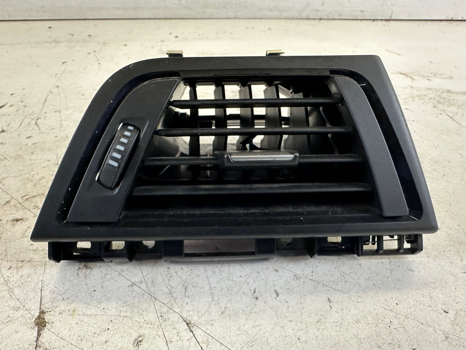 BMW 335i Right Dash Air Vent F30 12-18 OEM 9218550-14