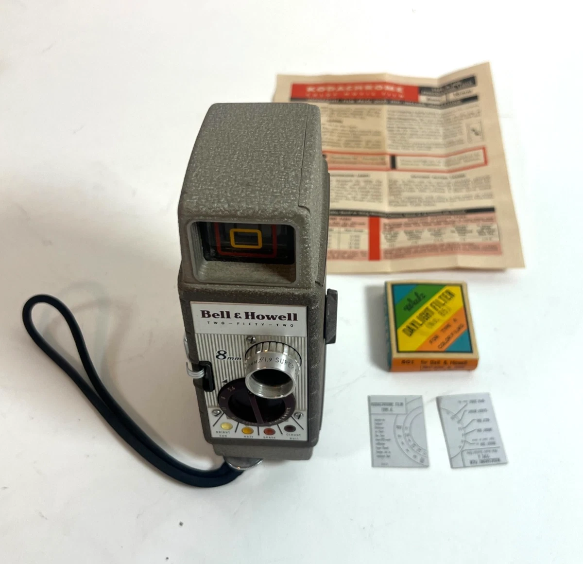 Винтажные кинокамеры Bell and Howell 8 мм - огромный выбор по