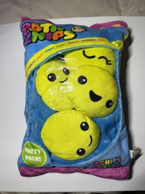 iscream 2 Scoops Potato Chip Fleece 16'' Plush With 4 Mini Plushies Inside