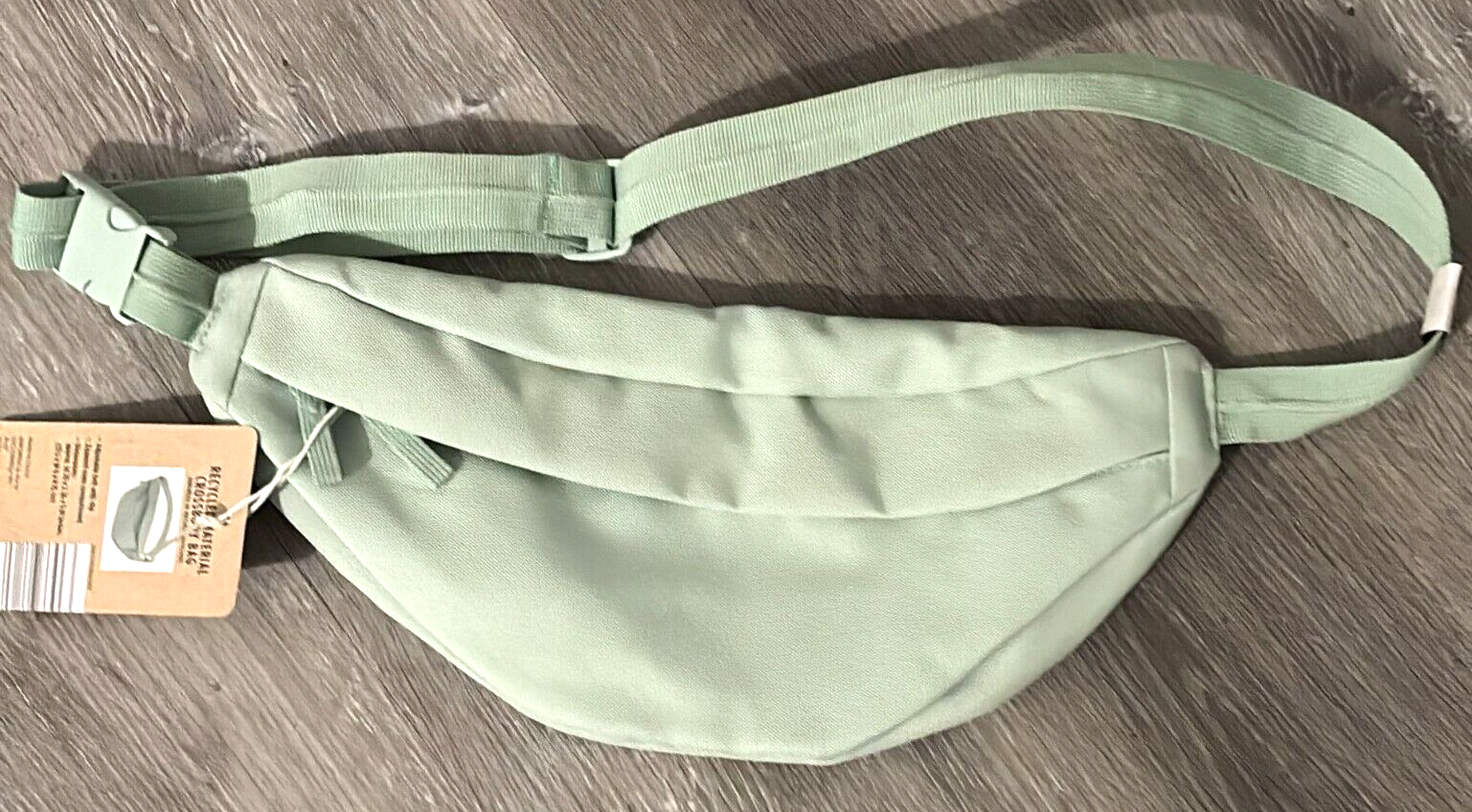 Eco-Friendly Women's Belt Bag in Recycled Nylon or Wool-image