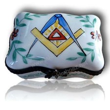 Pilulier Maçonnique en Porcelaine Équerre Compas