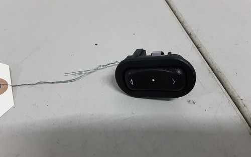 Opel Astra G Fensterheberschalter vorne rechts VR HR HL 1-Fach 90561388