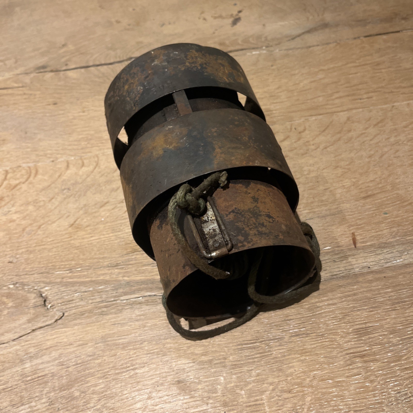 WW2 Original US M1941 Tent Heater, Tent Stove chimney top. 