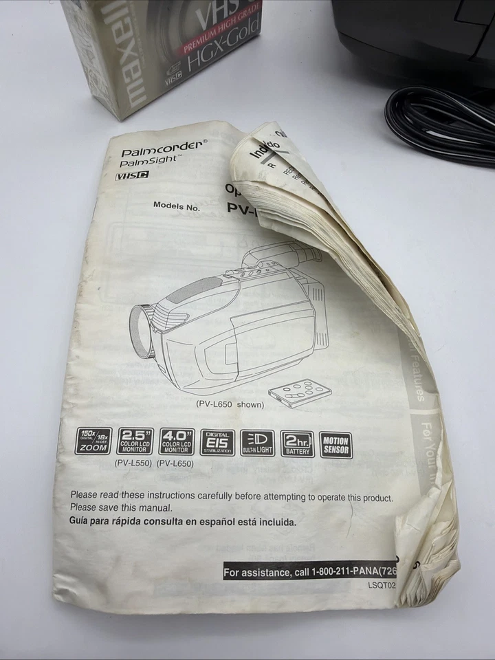 Panasonic PV-L680D Palmcorder Camcorder VHS-C Video Camera W/ Battery - Image 3 of 4