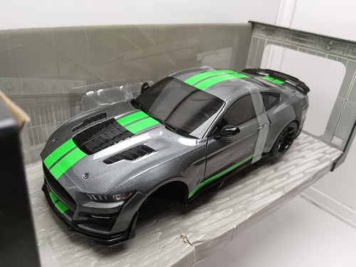 1:18 Solido Ford Shelby Gt500 Gris Vert Manque 1 Roue Avant Défauts - Imagen 3 de 7