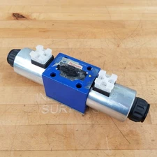 Rexroth 4WE10W33/CG24N9K4 Directional Spool Valves, Direct Operated - USED