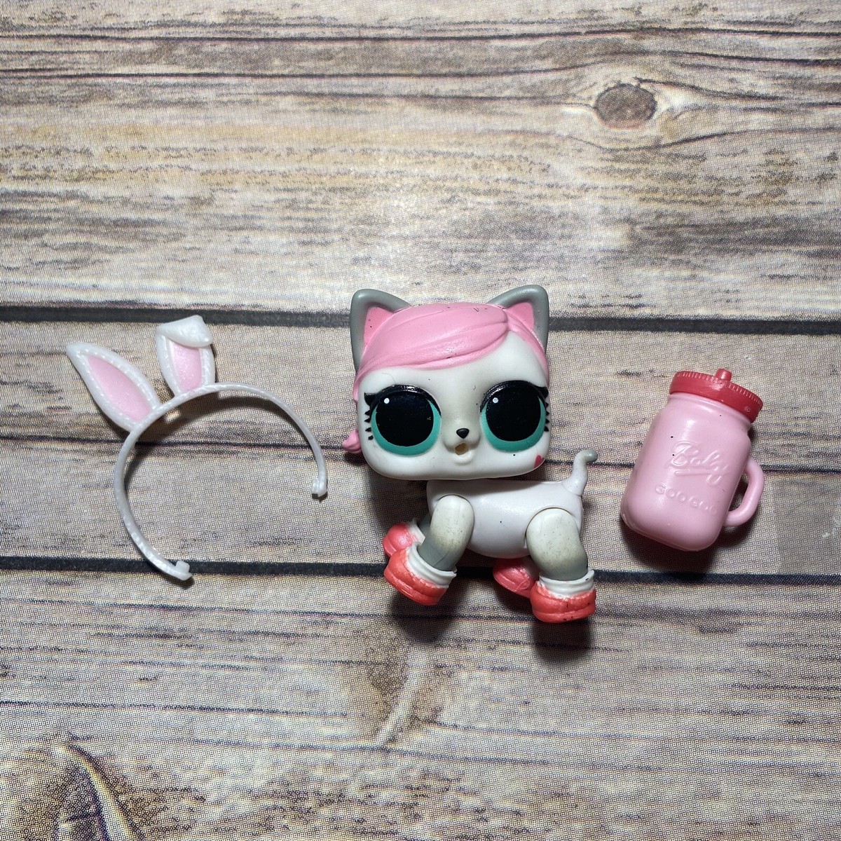 Lol Surprise Doll Pet Hops Kit Tea Kitty Cat Ears Shoes Cup Kitten