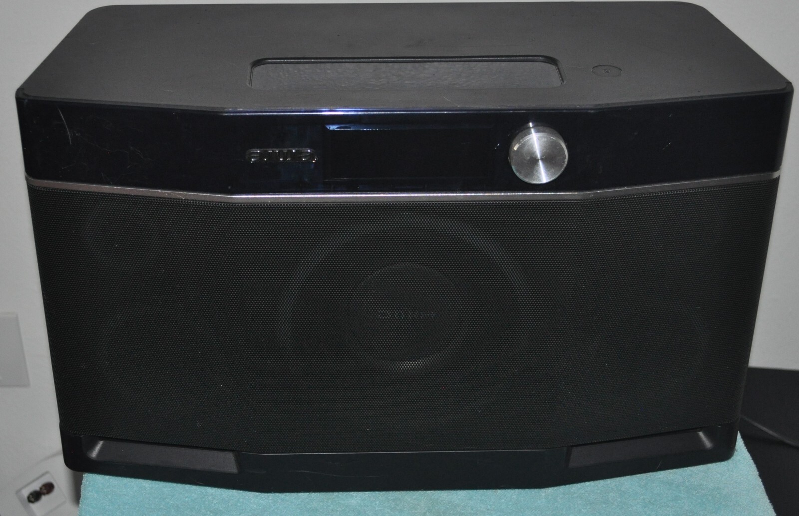 Aiwa Exos9 Portable Bluetooth Speaker Tested, Battery Does not Hold