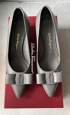 Salvatore Ferragamo Vara New Viva Pumps Gray Bow Pumps Heel Shoes 6.5 B