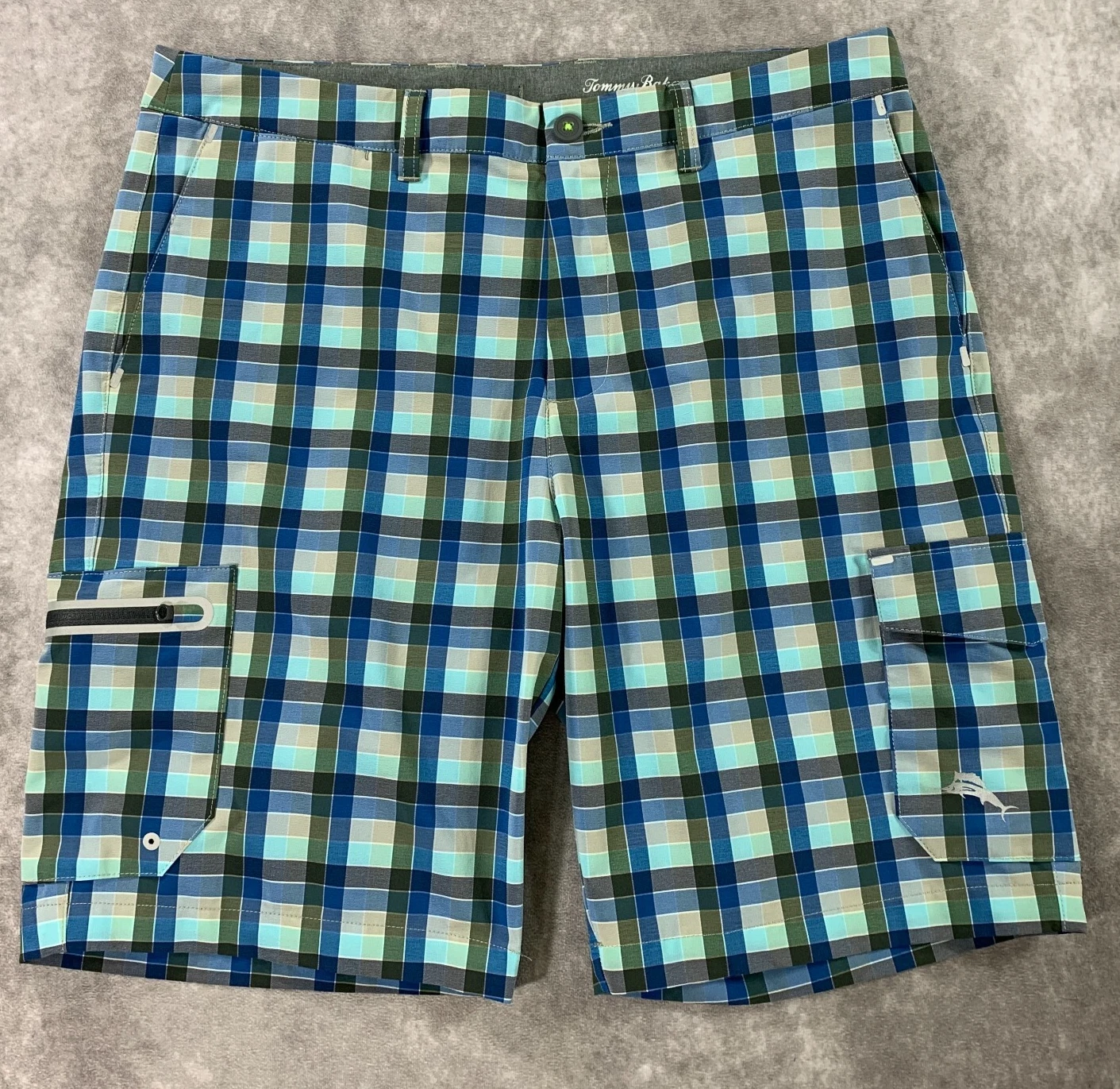Tommy Bahama Shorts Mens 35 Blue Plaid 10" Cargo Cayman Isles Islandzone