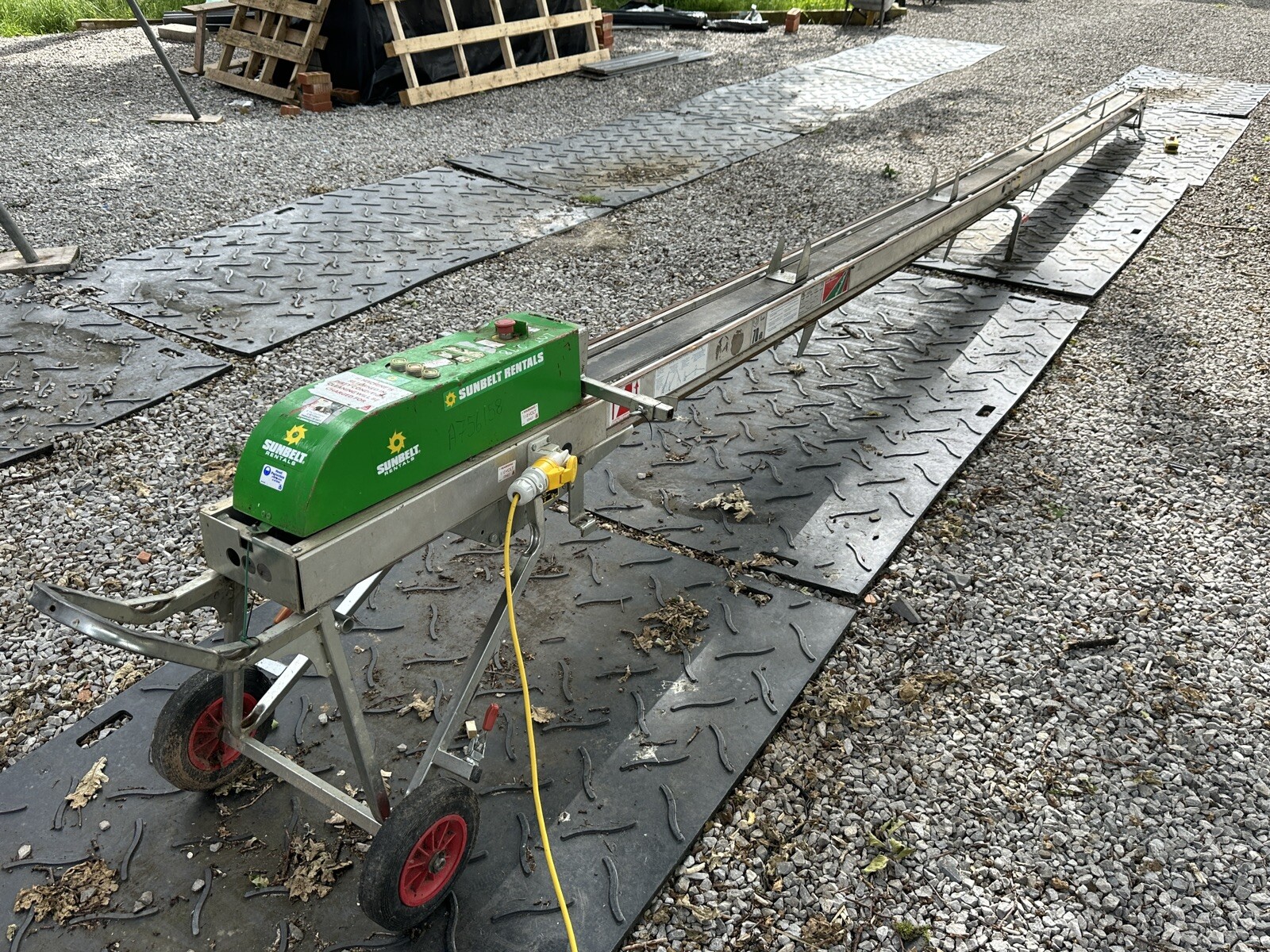 Mace Tile Bumpa Conveyor/Hoist 8 Meter Electric 110v eBay