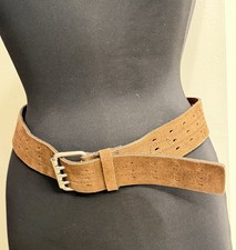 Elegant Light Brown Woman  s Belt by THE GAP.  Size S.