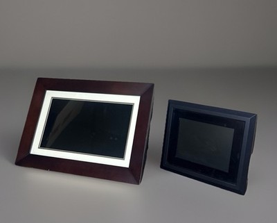 A Lot Of Two Digital Photo Frames. Kodak S510 And HP df1010v2 frames only 