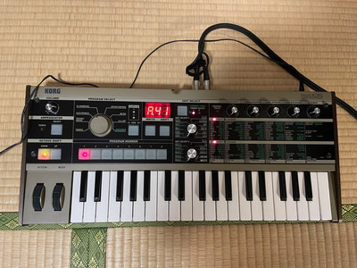 KORG MicroKORG Synthesizer Vocoder w/ AC-adapter Gooseneck-mic | Good Condition