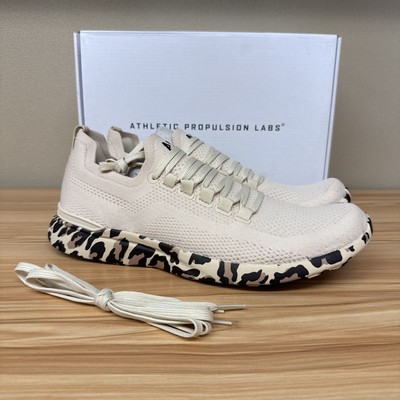 APL Techloom Breeze Cream Leopard Print Men s Size 9.5 1-2-007-321-278