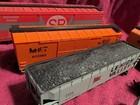  HO Trains Engine Freight Car Lot — photo 6