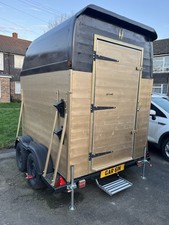 Barber / salon trailer