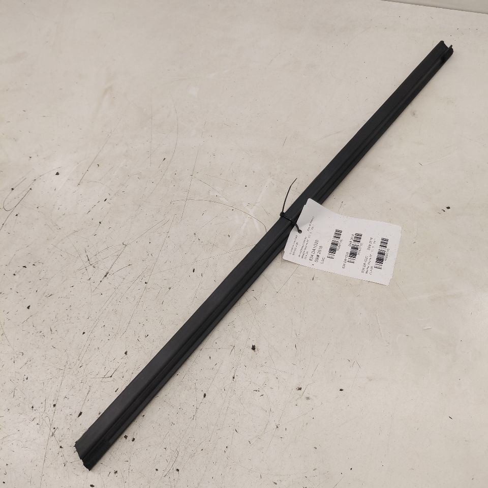 Nissan Murano Right Front Weather Strip Interior  2020 2021 2022 2023