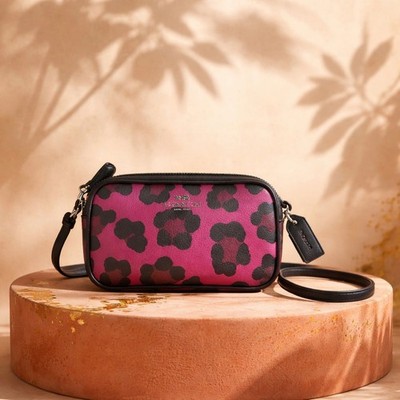 COACH Ocelot Vintage Print Pouch Crossbody Black/Marron G1580 Made In Vietnam