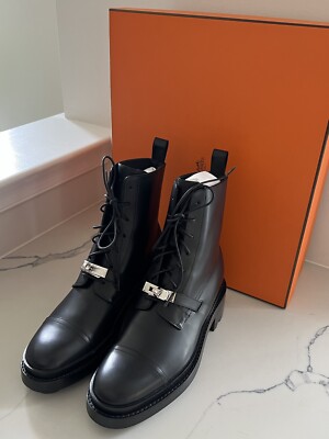 エルメス　ファンク　35 (22.5) NIB Hermes Funk Motorcycle Ankle boot - Black W Kelly Buckle