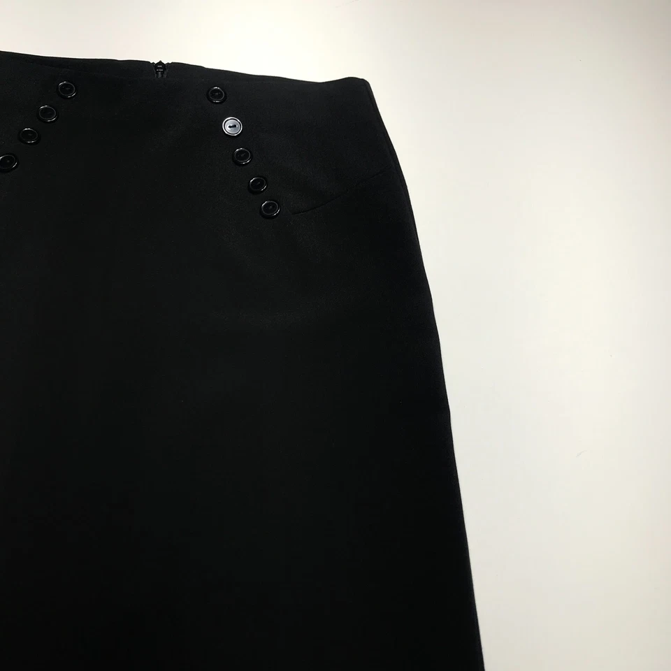 Saia A. Byer Júnior Tamanho 1 Preta Marinheiro Reta com Pregas de Chute na Bainha Traseira - Imagem 4 de 4