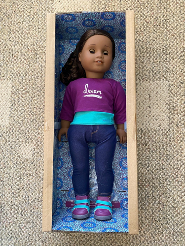 American Girl 18" Doll Gabriela Girl of the Year 2017 Brn Hair & Eyes Dark Skin - Picture 9 of 10