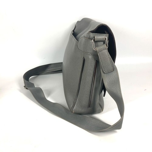 LOUIS VUITTON M32623 Taiga Roman MM Bags Crossbody Messenger Bag Shoulder Bag - Bild 3 von 18