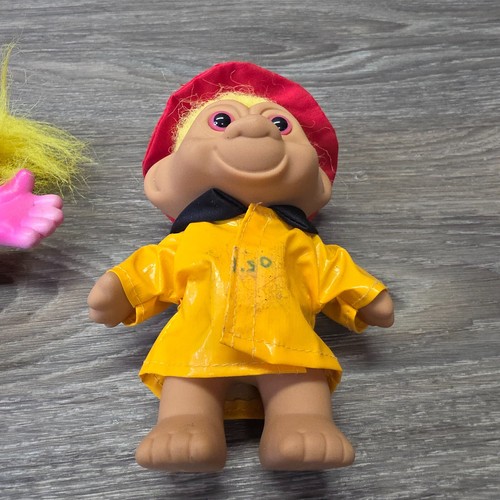 Troll Dolls Vintage Lotto di 4 Costume Dam Russ Impermeabile Streetwear Trendmaster - Foto 17 di 18