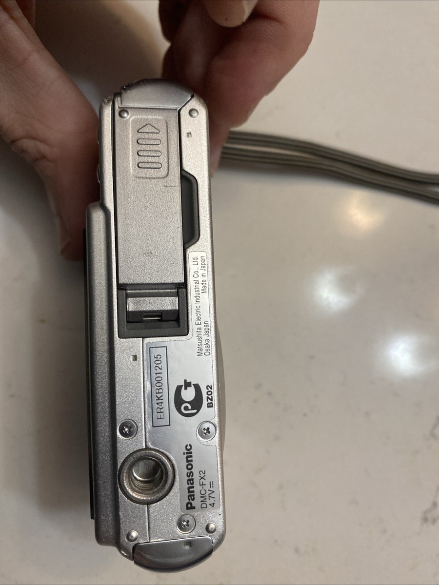 Panasonic LUMIX DMC-FX2 4MP Digital Camera-Silvee | eBay