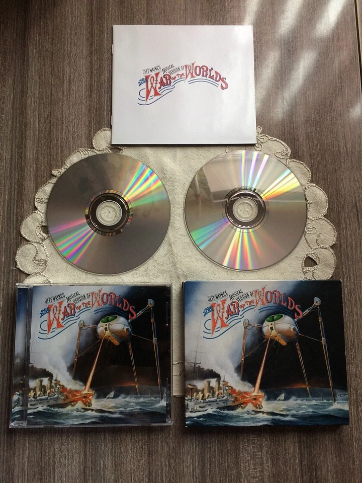 JEFF WAYNE'S 'The War of The World's' With Picture Story Booklet & 2 CD'S 2009 Foto 2 de 4