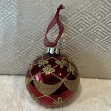 Frontgate Holiday Collection 4”Christmas Glass Ornament matte red Glitter