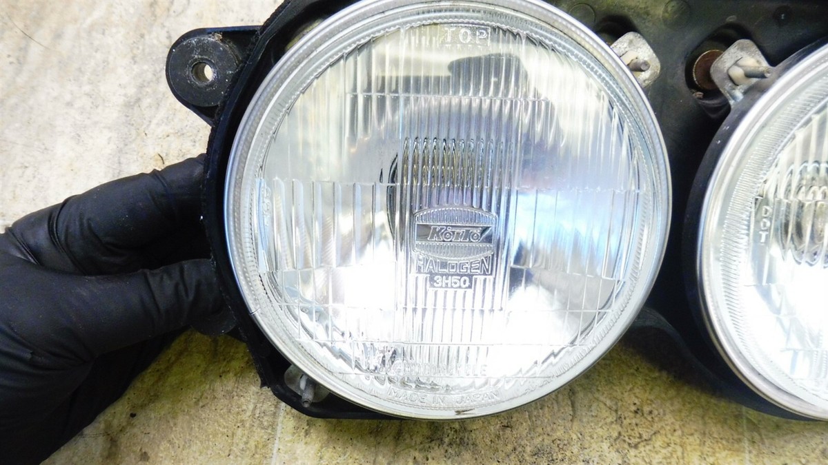 1990 Kawasaki ZX750 H Ninja K322-3) Koito headlights head
