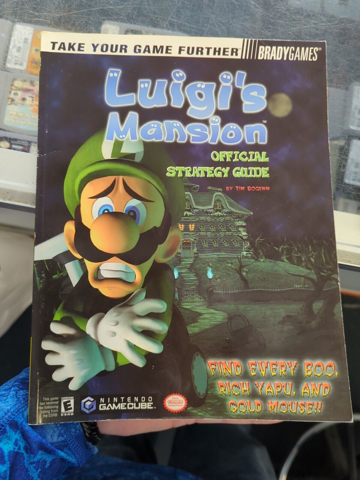 Official Nintendo Luigi's Mansion Gamecube Strategy Guide Book