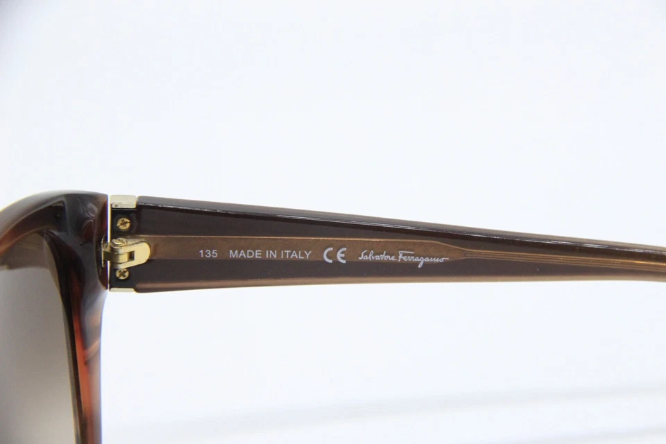 NOVO ÓCULOS DE SOL SALVATORE FERRAGAMO SF 711SL 216 MARROM DEGRADÊ AUTÊNTICO 59-11 - Imagem 4 de 4