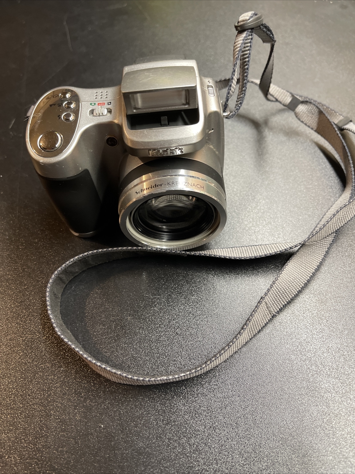 Kodak Z710 EasyShare 7.1MP Silver Digital Camera With Strap eBay