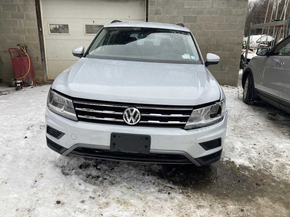 18 VOLKSWAGEN TIGUAN Undercarriage/Crossmember Mexico Built Rear Awd - Image 2 of 4