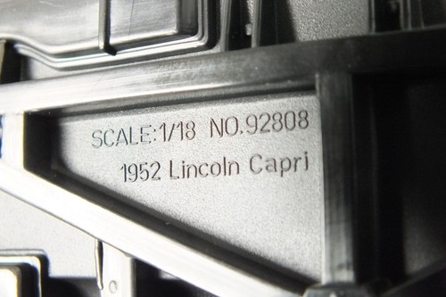 1952 Mercury Capri Road Signature 1:18 Die Cast - Picture 9 of 10