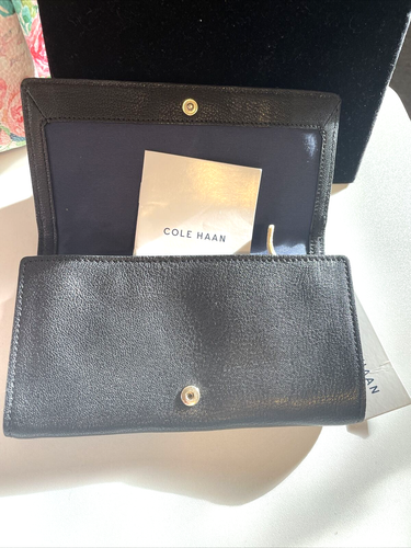 Cole Haan wallet women black multi $148 .Flap Accordian . - Picture 3 of 6