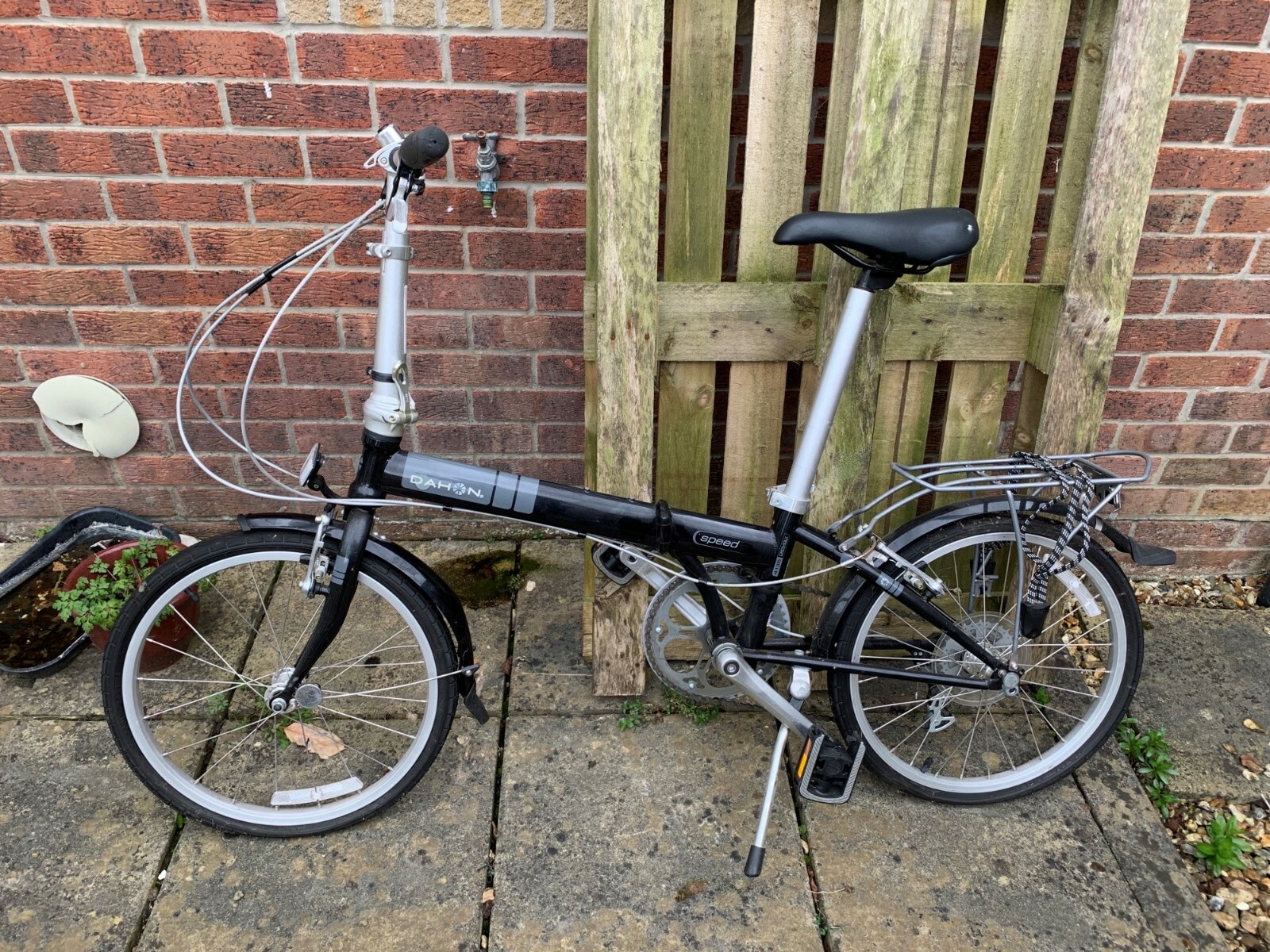 Dahon 4130 Speed folding bike bicycle black barely used Folding