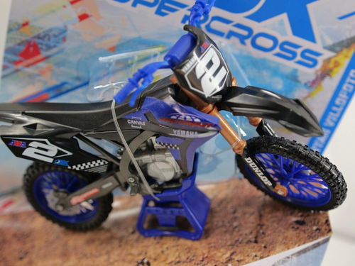 SX Supercross Ryan Villopoto Motorcycle, True Metal 1:10 Scale - Picture 2 of 3