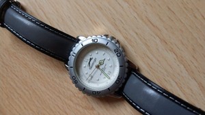 slazenger quartz watch
