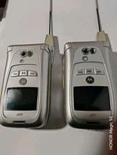 Motorola SET i870S - Gray and Silver Nextel Flip Phones. SOLD AS IS UNTESTED.