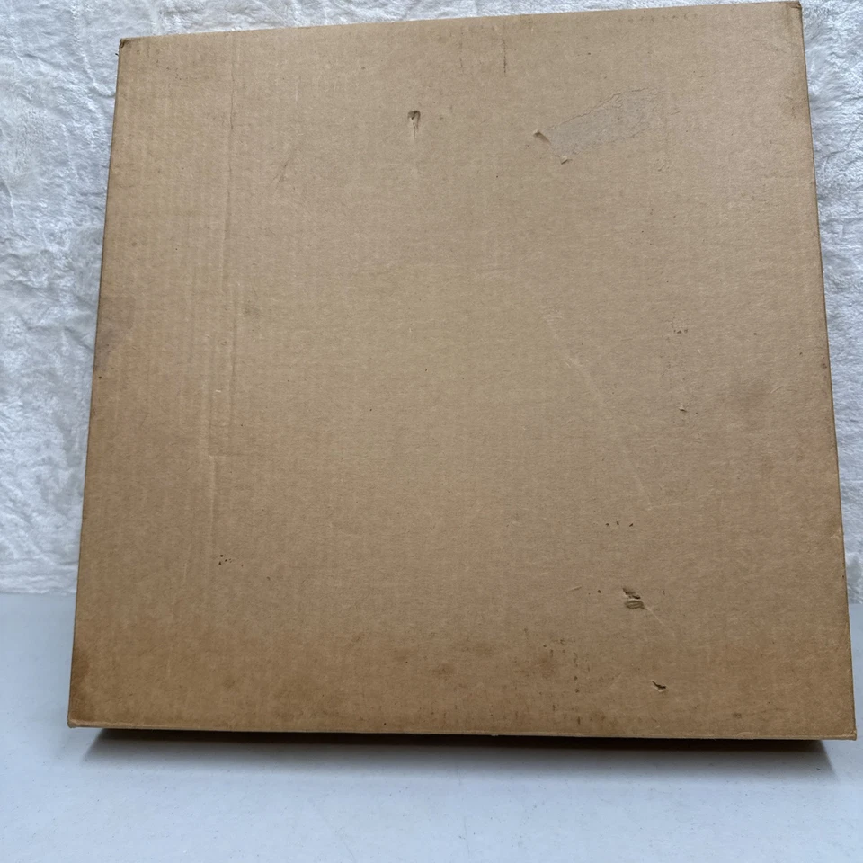 The Pampered Chef 15" Round Baking Stone -in Box- Gently Used - Image 4 of 4