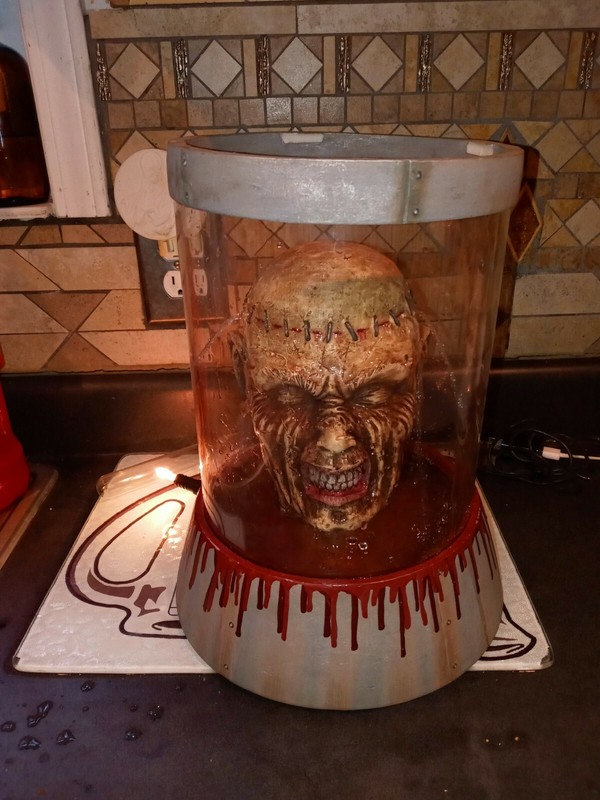 Spirit Halloween 2006 Bleeding Head Fountain- no box Rare