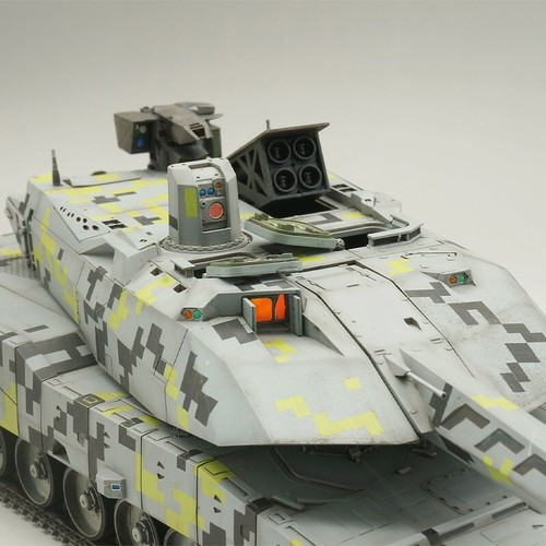 Amusing Hobby 35A047 1/35 Main Battle Tank KF51 Panther - Picture 4 of 5