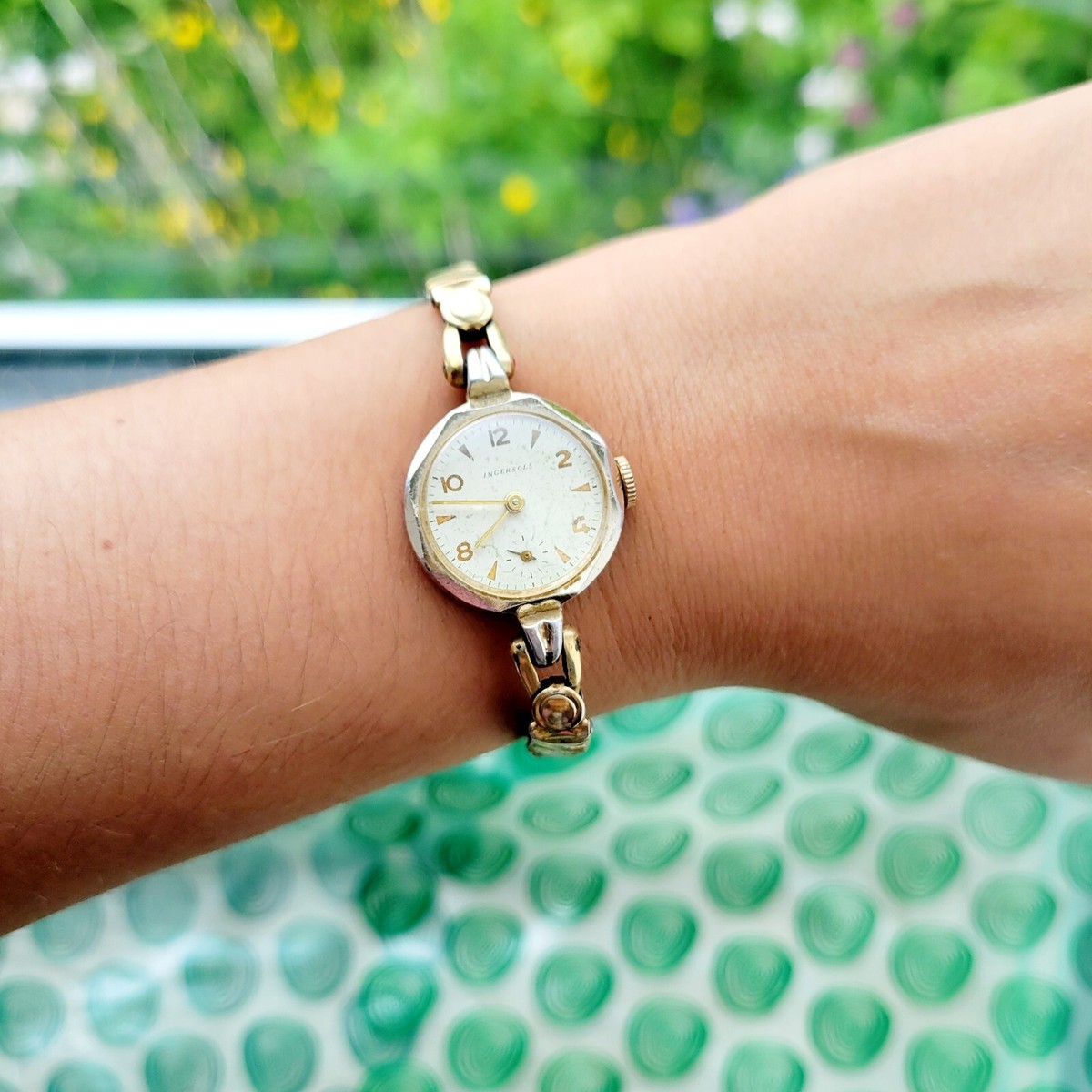 Vintage Ingersoll Dainty Classic Stretch Watch | eBay