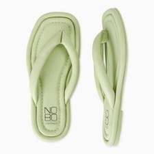 No Boundaries Women's Size 9 - 11 Puffy Faux Leather Thong Flip Flop Sandals